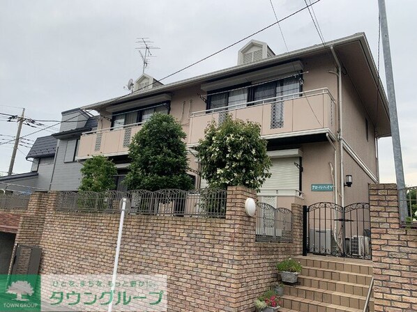 クローバーハイツの物件外観写真